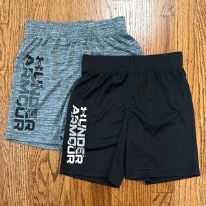 Under Armour Toddler Athletic Shorts in Black and Gray (4/4T)